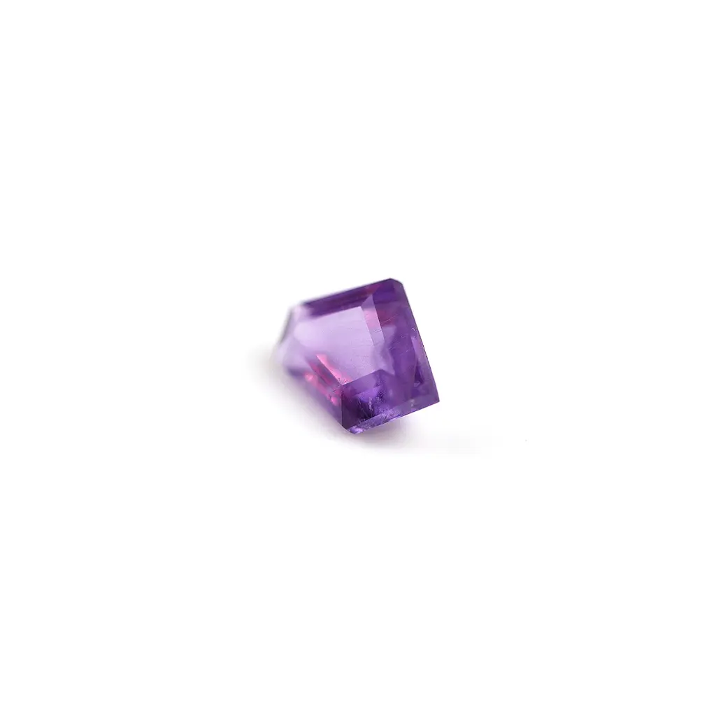 Purple 2 ct. amethyst in freeform