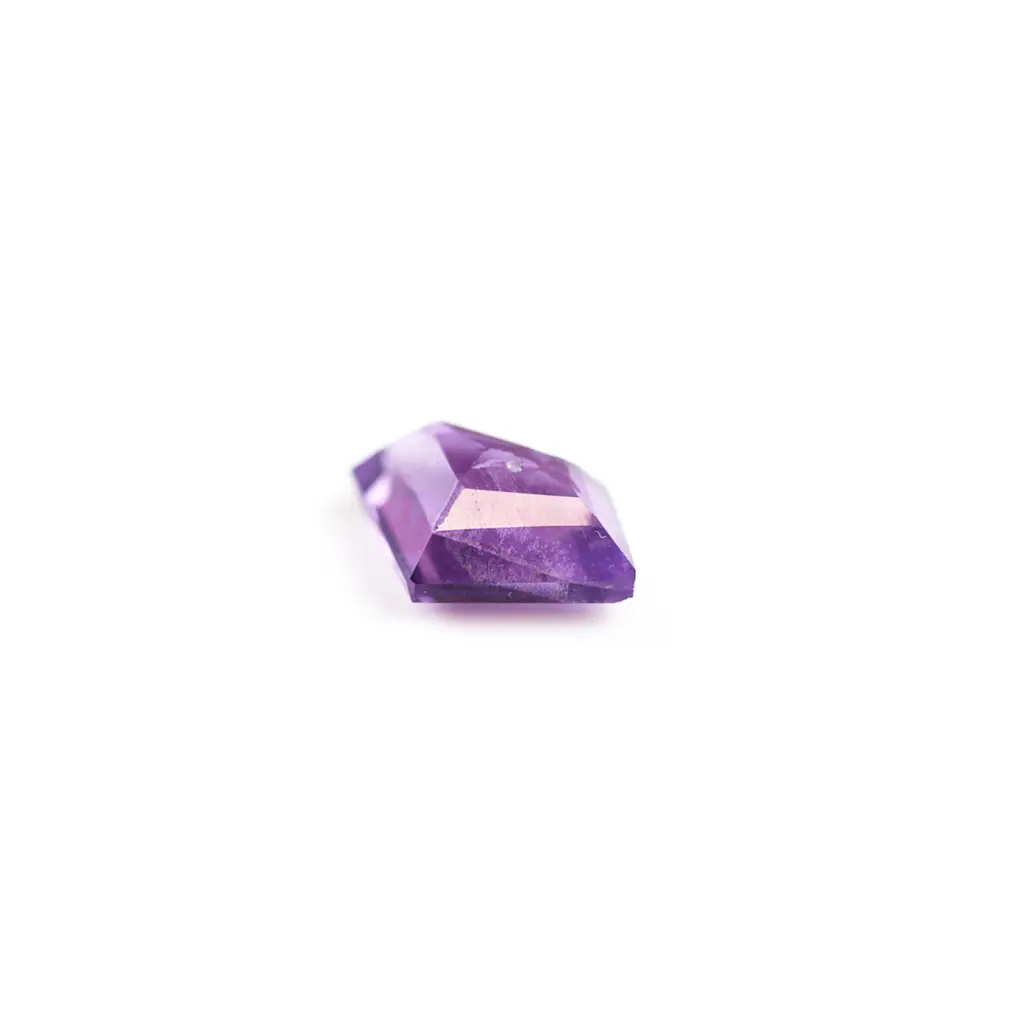 Purple 2 ct. amethyst in freeform