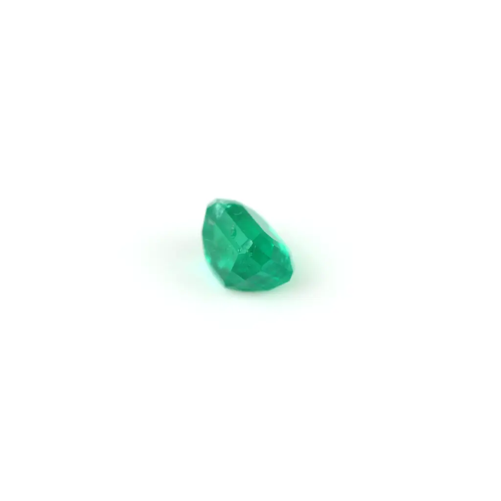 Bluish green 0.85 ct. emerald 