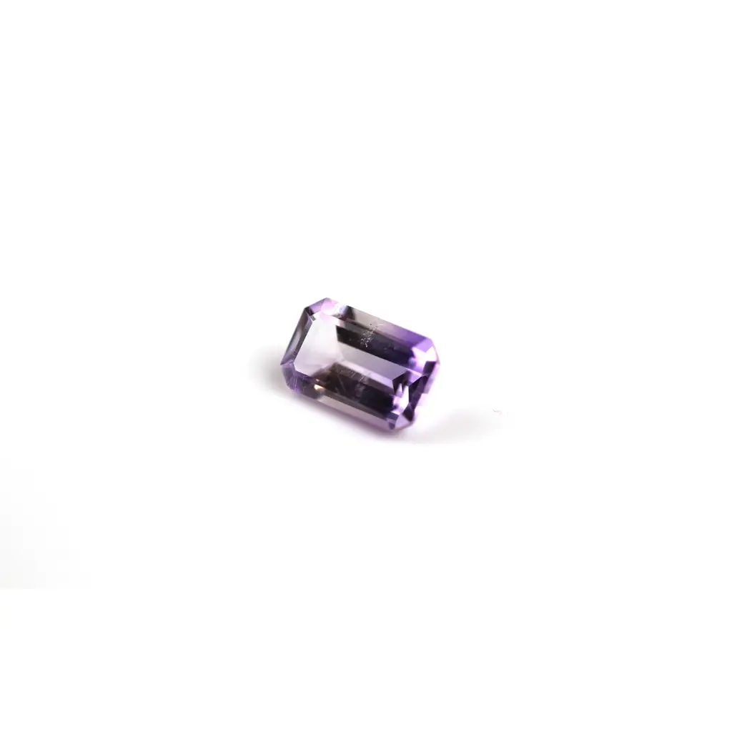 Light purple 2.2 ct. amethyst in emerald