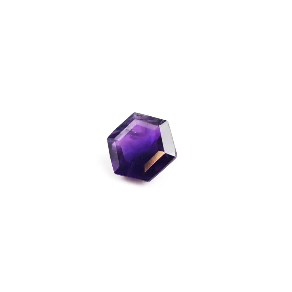 Dark purple 1.7 ct. amethyst hexagon