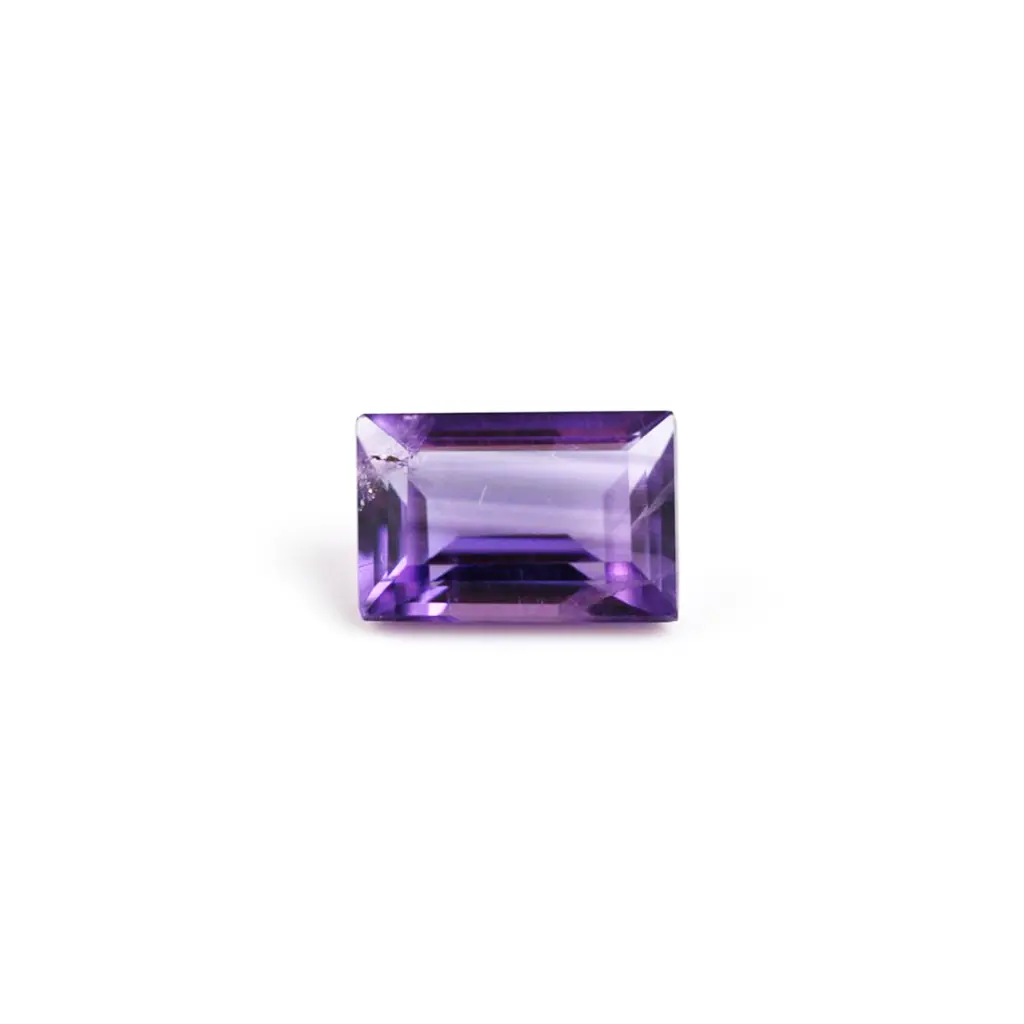 Purple 2.3 ct. amethyst in baguette