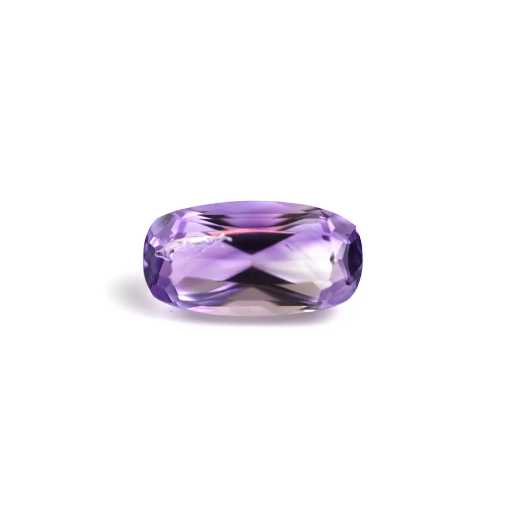 Light purple 4.5 ct. amethyst in oval