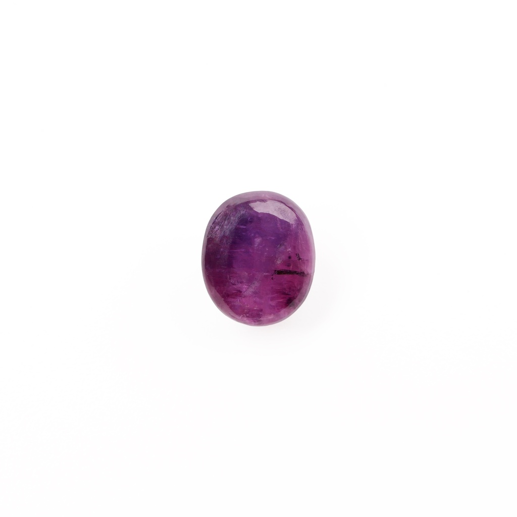 Purplish red 2.5 ct. ruby in cabochon 